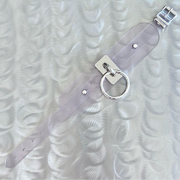 ZANA BAYNE Transparent Oversized Choker O-Ring Collar 2.5" Silver + Clear PVC - Picture 4 of 7